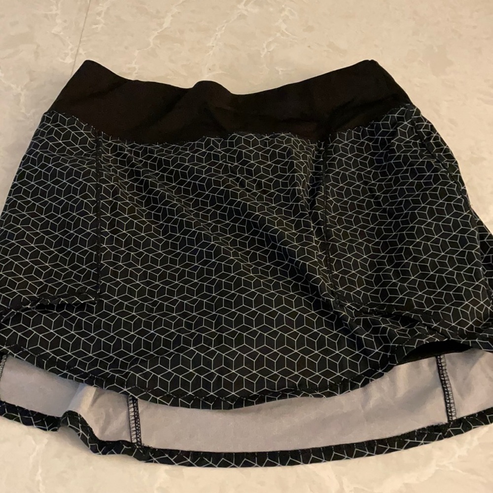 Oiselle Running Skirt with built in shorts